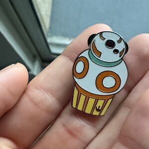 Authentic Disney 2025 Droid Cupcake Pin - Wave B